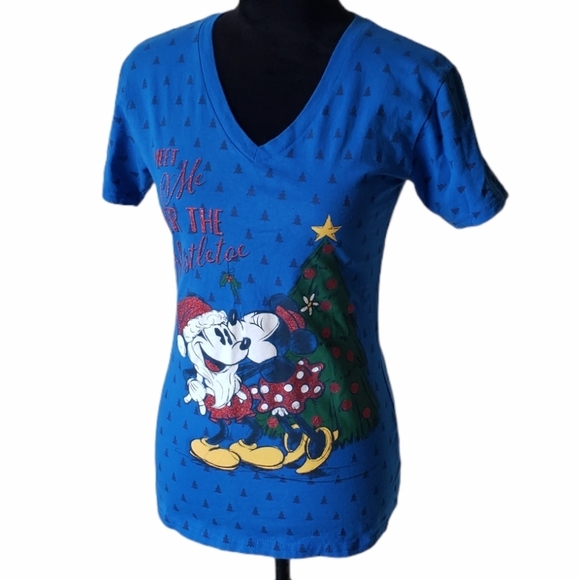 B2G1 Disney Store Holiday Mickey & Minnie V-neck - Picture 2 of 6